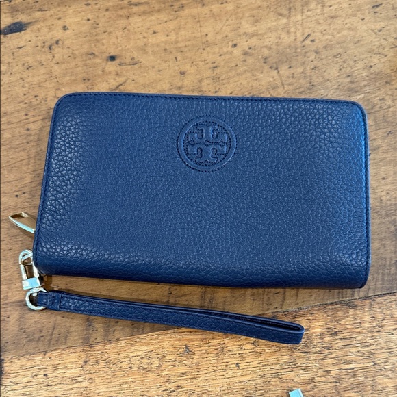 Tory Burch Dark Blue Leather Wristlet - Picture 1 of 5